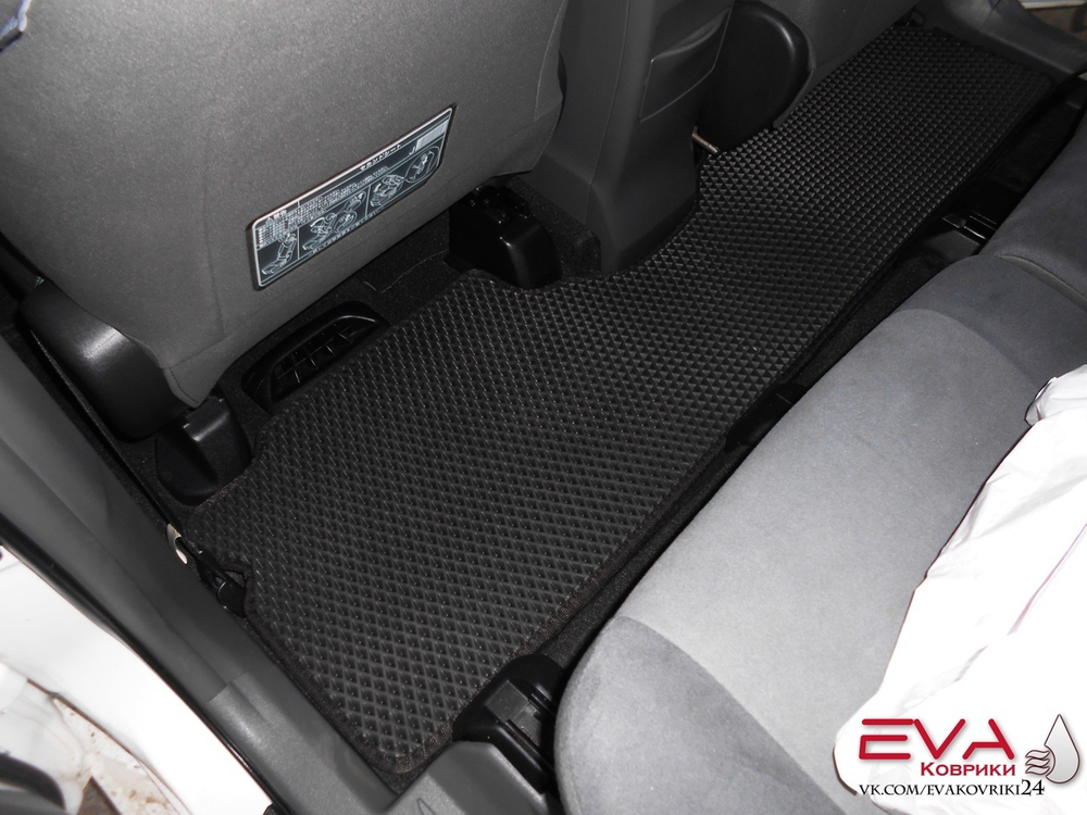 Toyota Prius Alpha 1 поколение XW40 (05.2011 - н.в.) минивэн, 5 мест