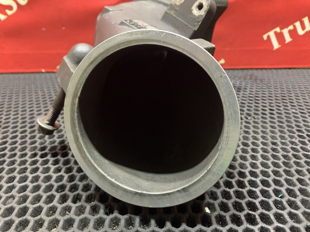 Патрубок интеркулера