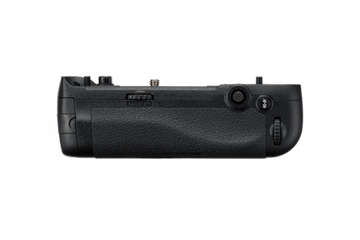 Универсальный батарейный блок Nikon MB-D17 для D500