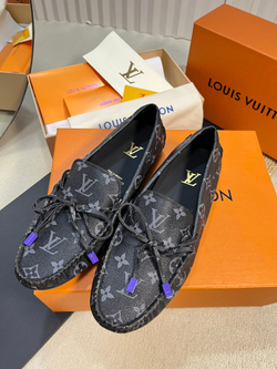 Louis Vuitton Mocassin