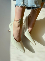 Женские туфли в бело-жемчужном цвете Hestia BIANCA