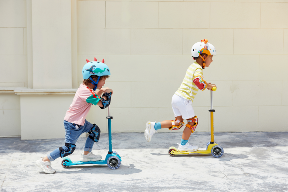 Самокат Mini Micro Deluxe LED Желтый