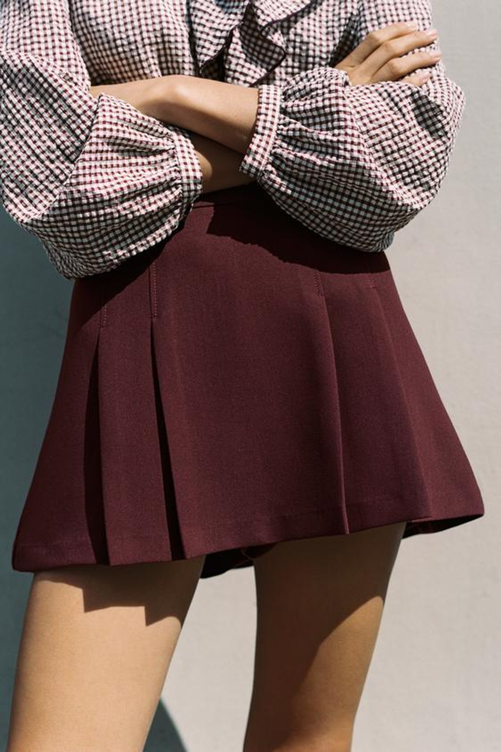 ZARA ЮБКА-ШОРТЫ С ПЛИССИРОВКОЙ, БУРГУНДИ