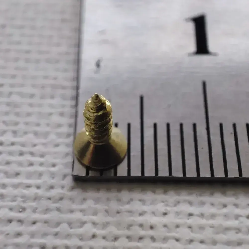 Шуруп - саморез маленький 2*6мм декоративный с потайной головкой (цвет - золото) - 100 штук