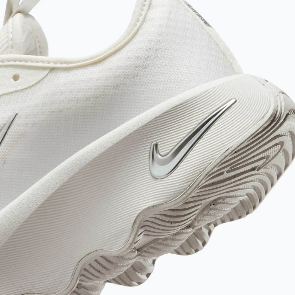 Женские Кроссовки для бега Nike Motiva 2 summit white/phantom/metallic silver