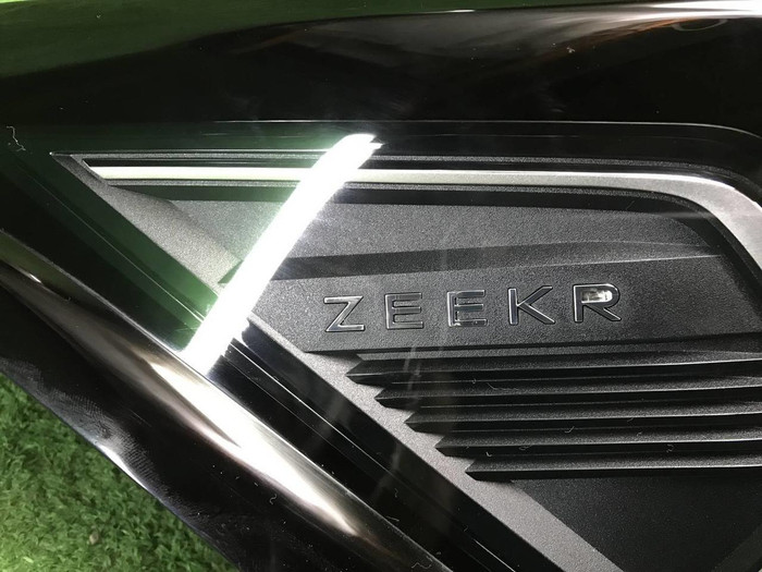 Фонарь левый внешний Zeekr 001 (2021-н.в.)