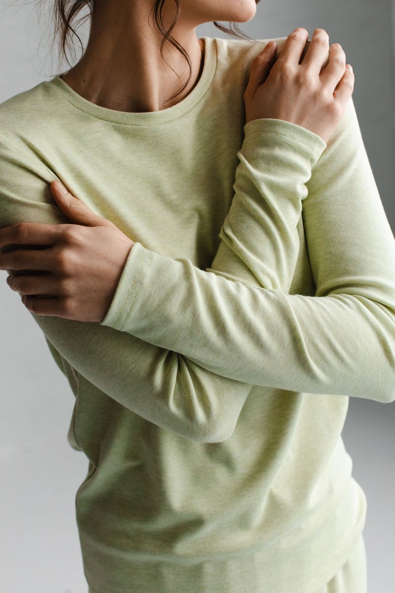 Лонгслив фисташковый