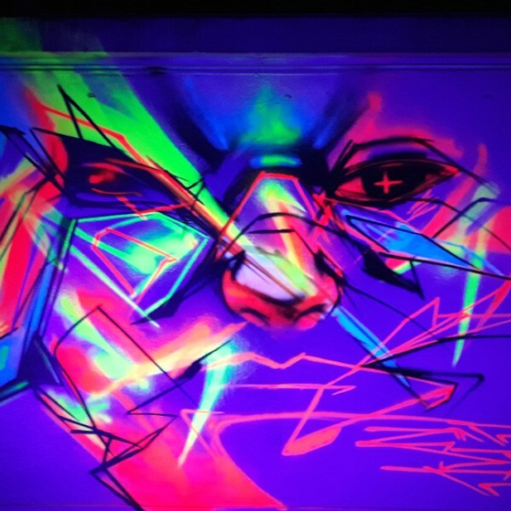 Краска Molotow PREMIUM Neon - 400мл