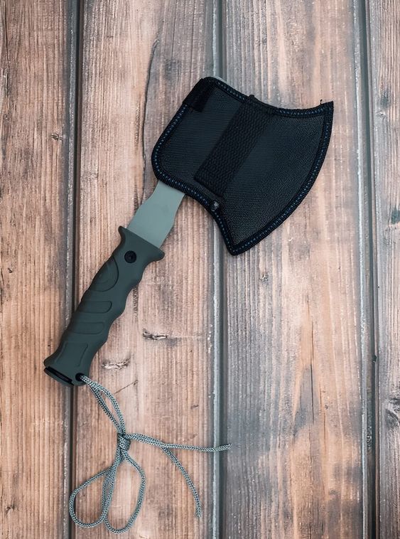 Тактический топор CAVRA туристический с компасом Олива