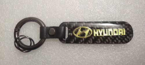 Брелок "Hyundai" карбон, золотой (1 шт.)