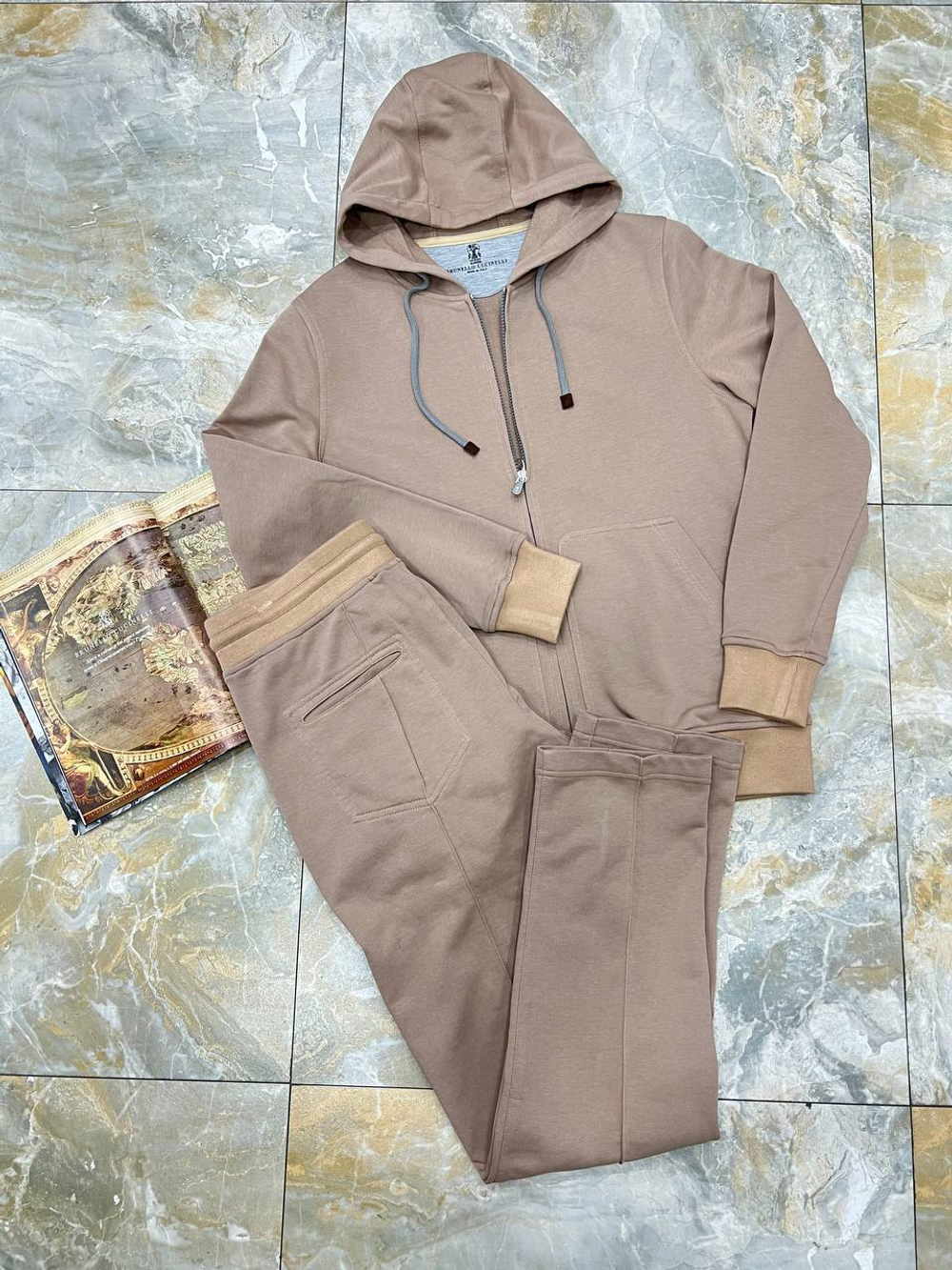 Костюм Brunello Cucinelli