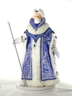 Кукла коллекционная Дед Мороз в боярской шубе из парчи, с посохом.