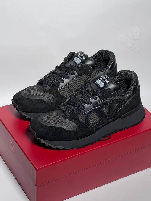 Кроссовки Valentino