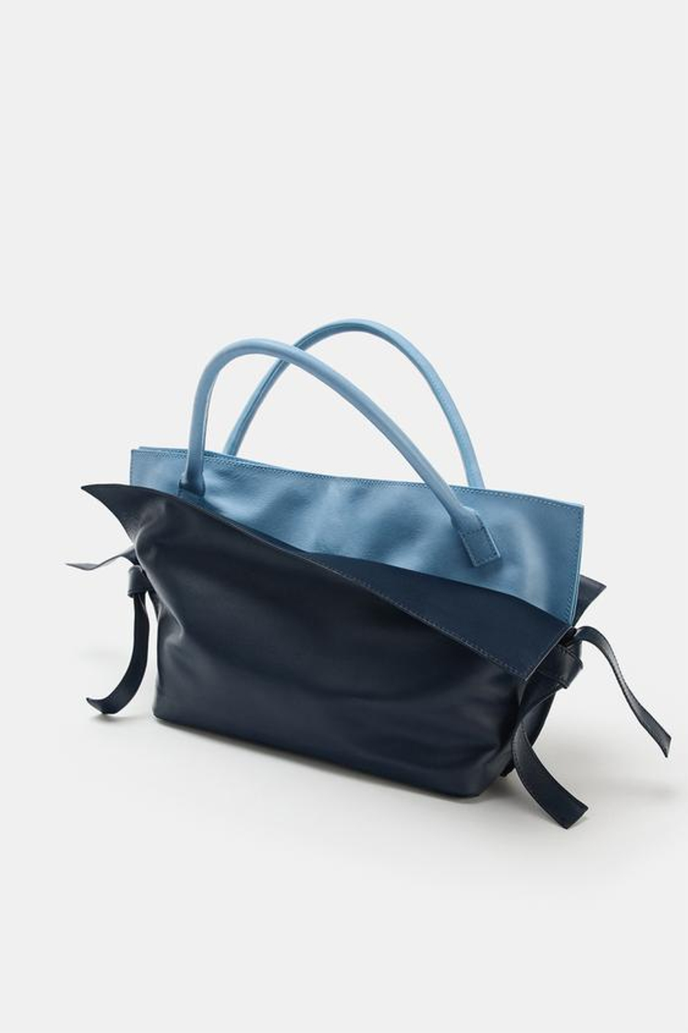 ZARA КОЖАНАЯ СУМКА С КЛАПАНОМ, МОРСКОЙ СИНИЙ