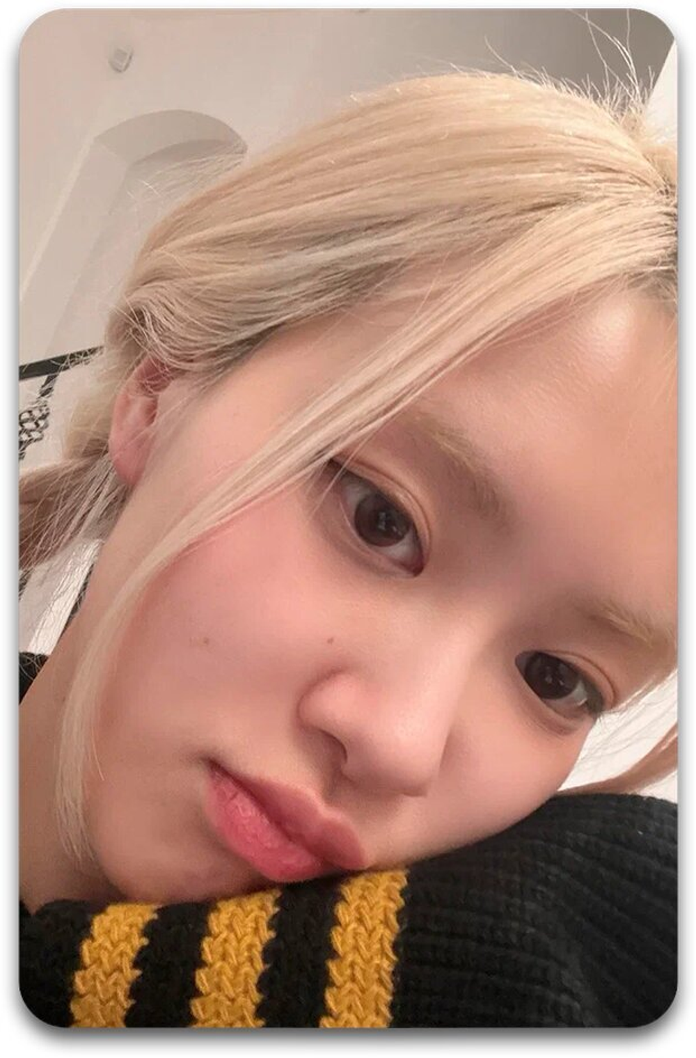 Карта #3439 / Rose (BLACKPINK)