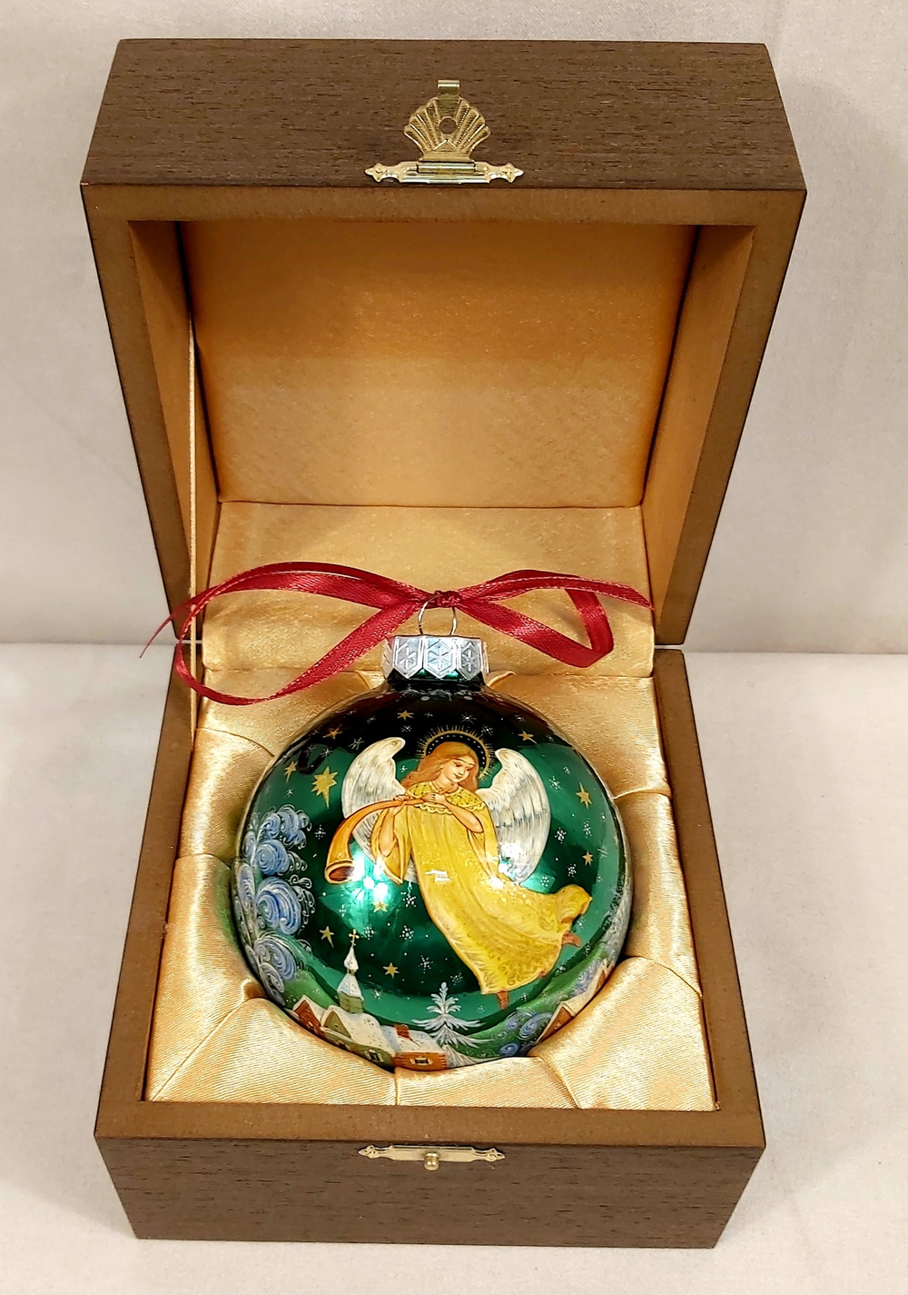Коллекционный елочный шар с росписью Палех "Ангел" в футляре