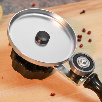 Машинка закаточная для консервирования винтовая "Ижевчанка-1" с подшипником, в коробке