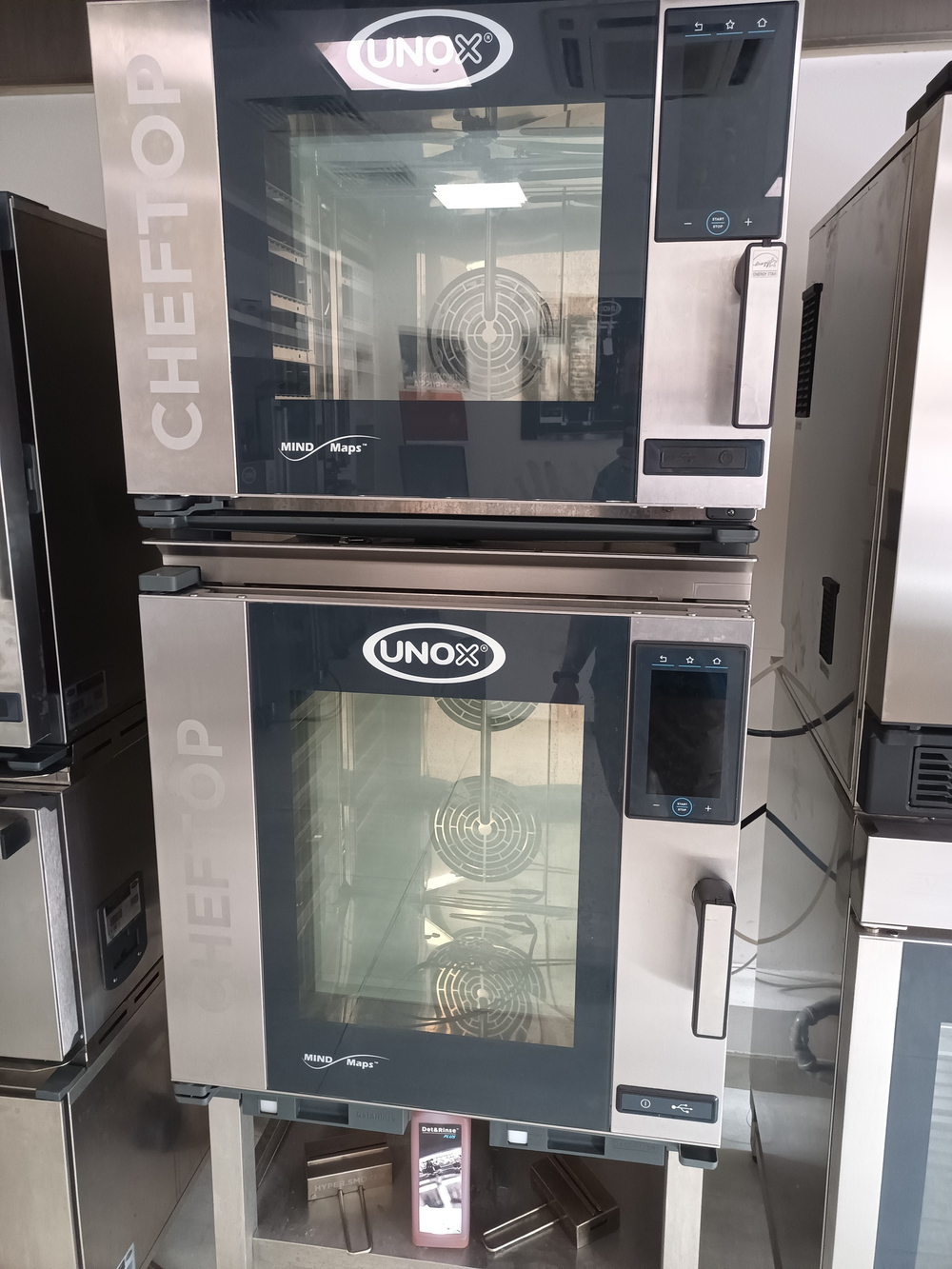 Установка и подключение электрических и газовых пароконвектоматов