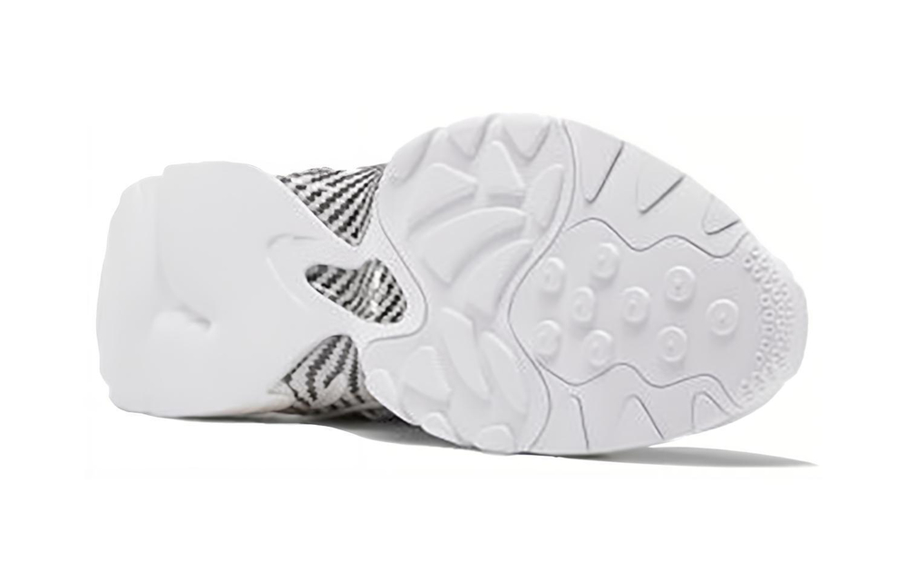 Кроссовки Reebok Trideca 200