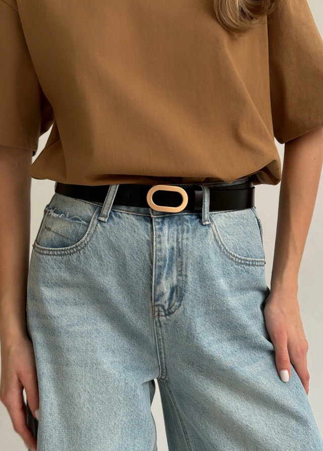 Пояс с овальной пряжкой