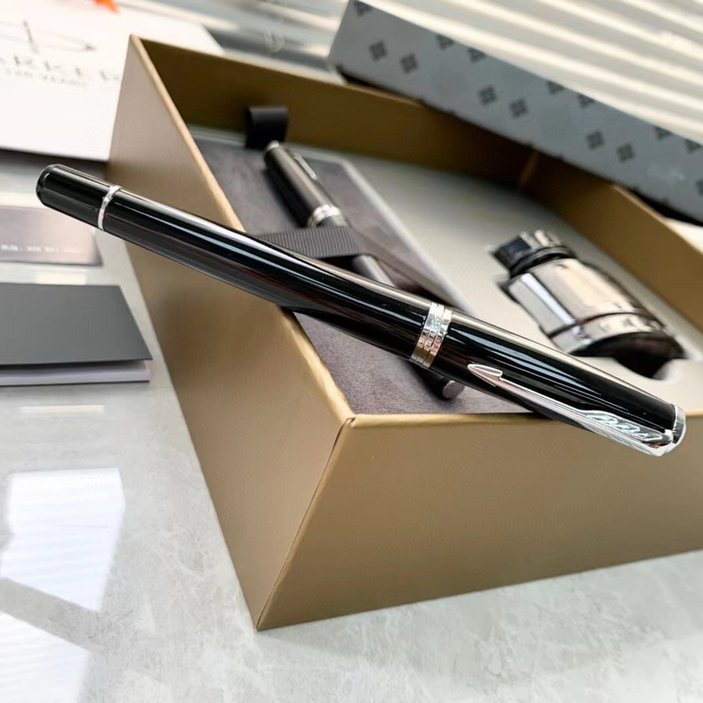 Набор Parker (ручка + чернильница)