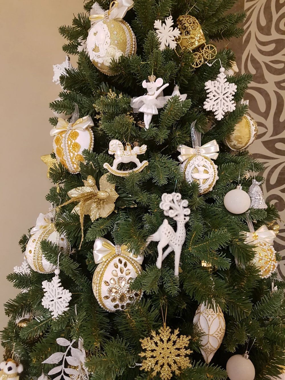 Искусственная ель «Барокко» (Литая+пвх) 240 см / 2.4 м