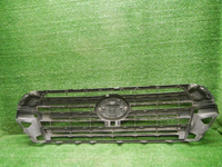 Решетка радиатора Toyota Land Cruiser 200 (2015-2021)