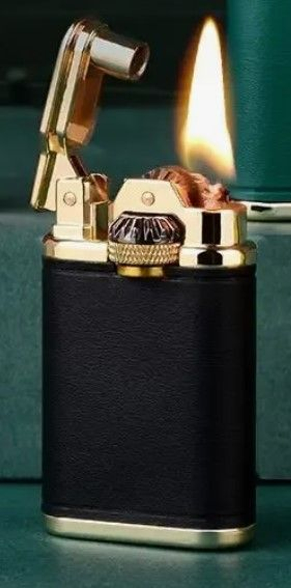 Зажигалка бензиновая кремниевая