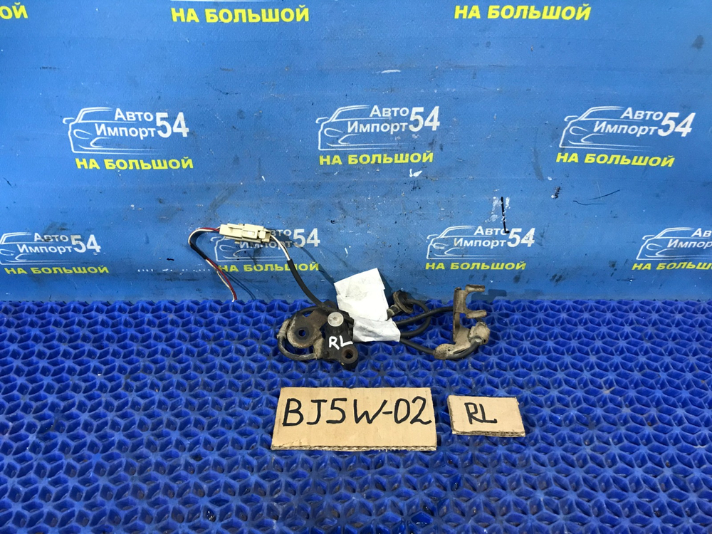 Датчик ABS задний левый MAZDA FAMILIA 2001