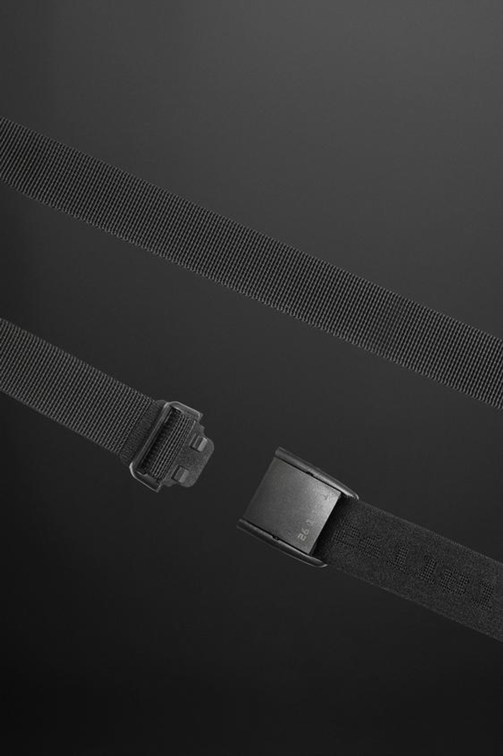 ZARA МИНИ-ПОЯСНАЯ СУМКА В СПОРТИВНОМ СТИЛЕ, ЧЕРНЫЙ