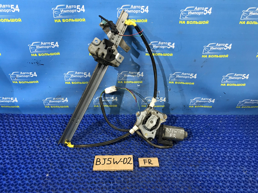 Стеклоподъемник передний правый MAZDA FAMILIA 2001