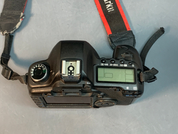 Canon EOS 5D Mark II 429.043 кадров