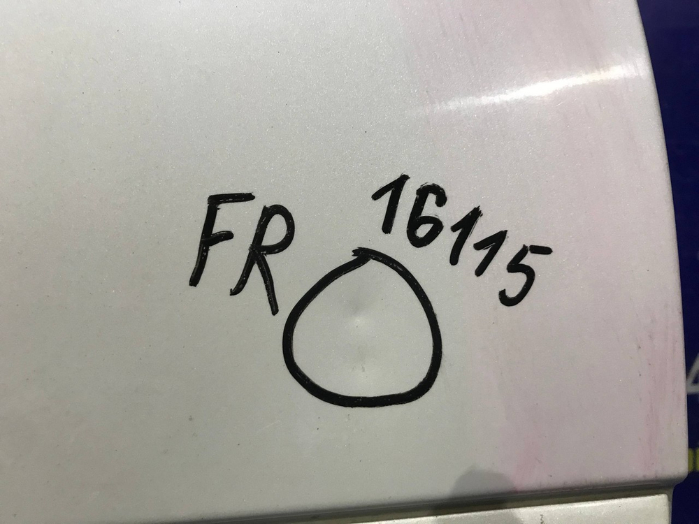 Дверь передняя правая TOYOTA CORONA PREMIO 1996-2001