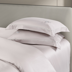 КПБ евро "Монохром", цв. св-серый (с шёлком) под:200х230см, пр:245х250, нав:48х74см (2шт)