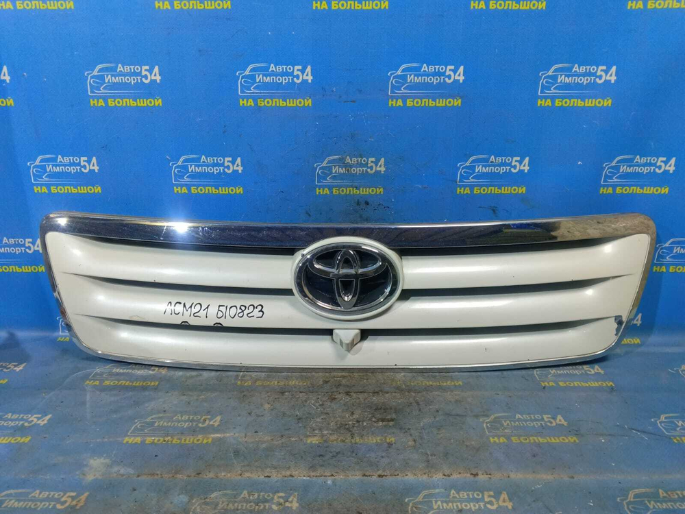 Решетка радиатора TOYOTA IPSUM 2001-2003