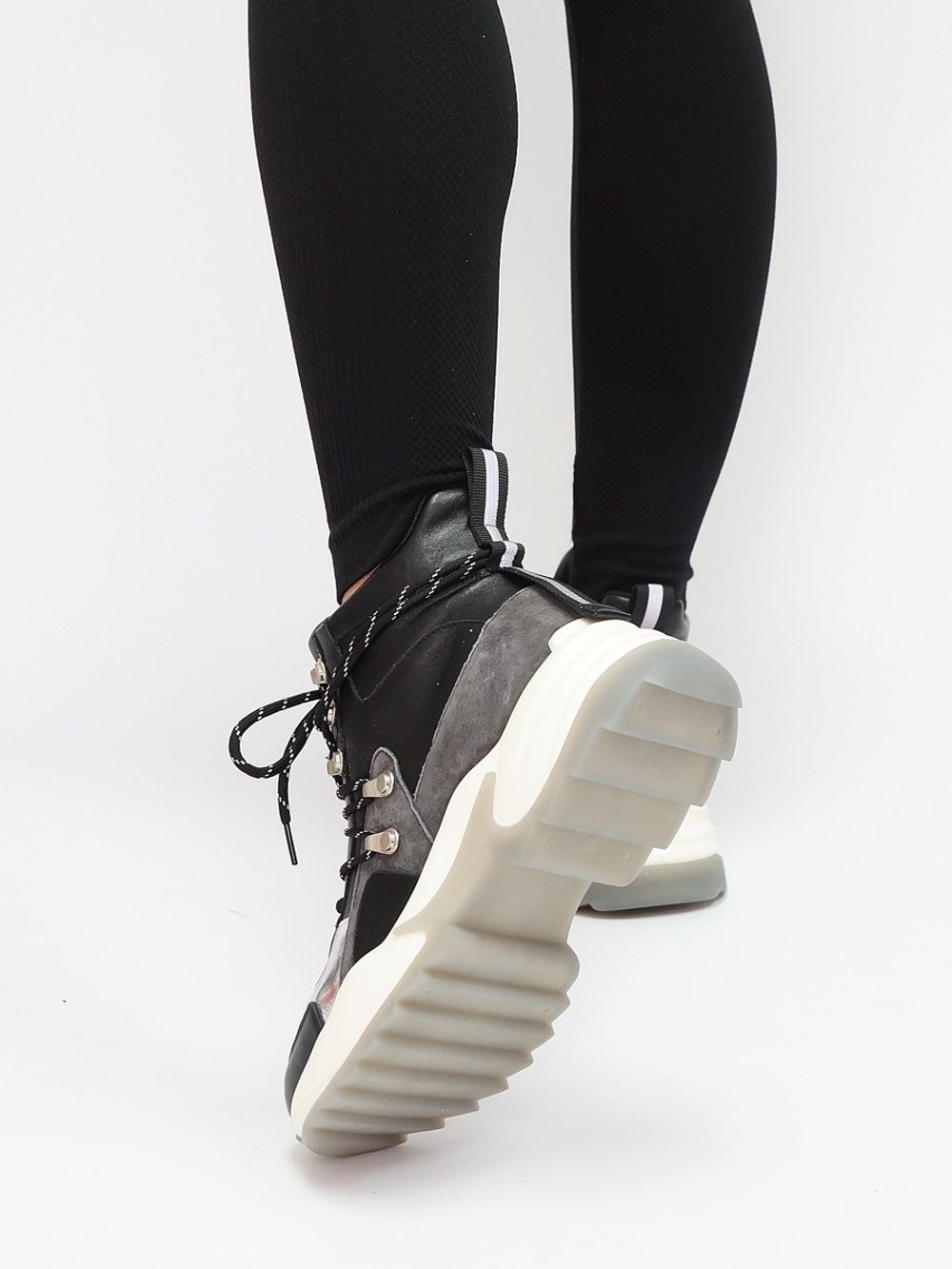 Кроссовки женские демисезонные