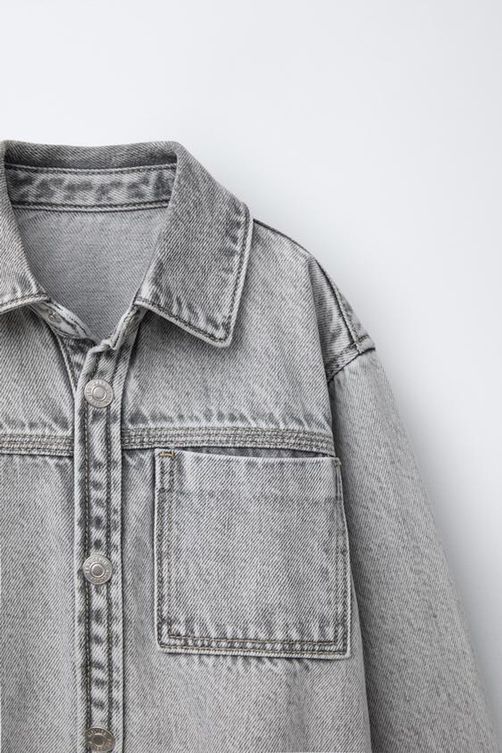 ZARA ДЖИНСОВАЯ КУРТКА-РУБАШКА, СЕРЫЙ