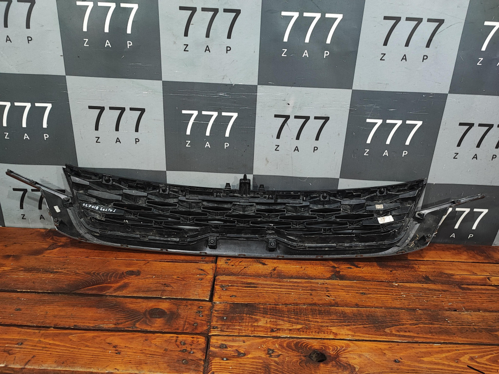 Решетка радиатора Kia Seltos 19-нв Б/У Оригинал 86351Q5010