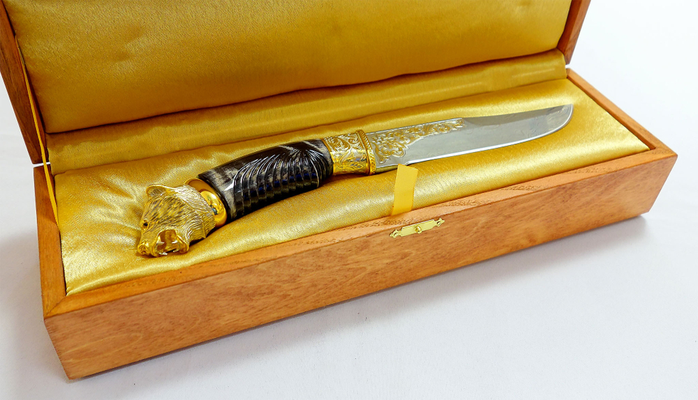 Дамасский нож "Медведь" /в коробке/