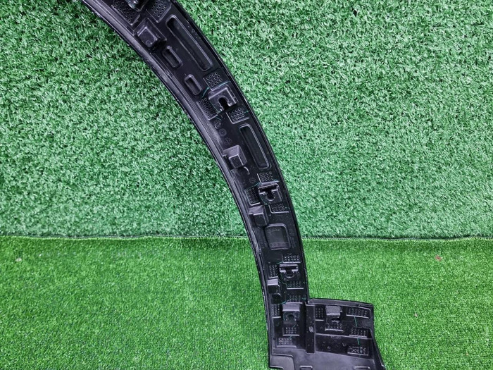 Расширитель передний правый Lixiang L9 (2022-н.в.)