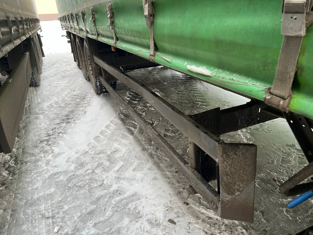 Schmitz Cargobull 9084 Полуприцеп шторный 9084