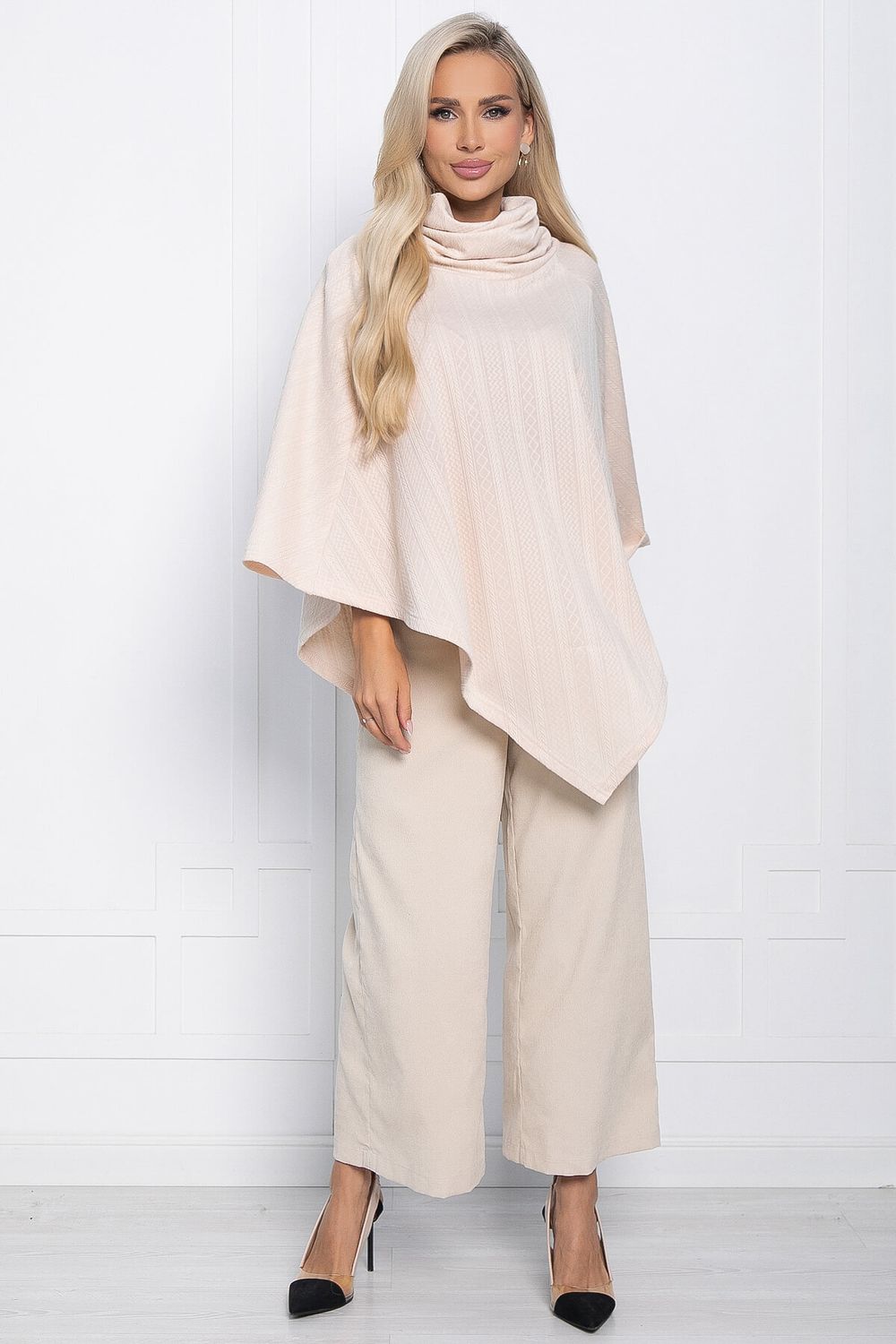 Пончо Арина (молочное) Б11008 LT Collection