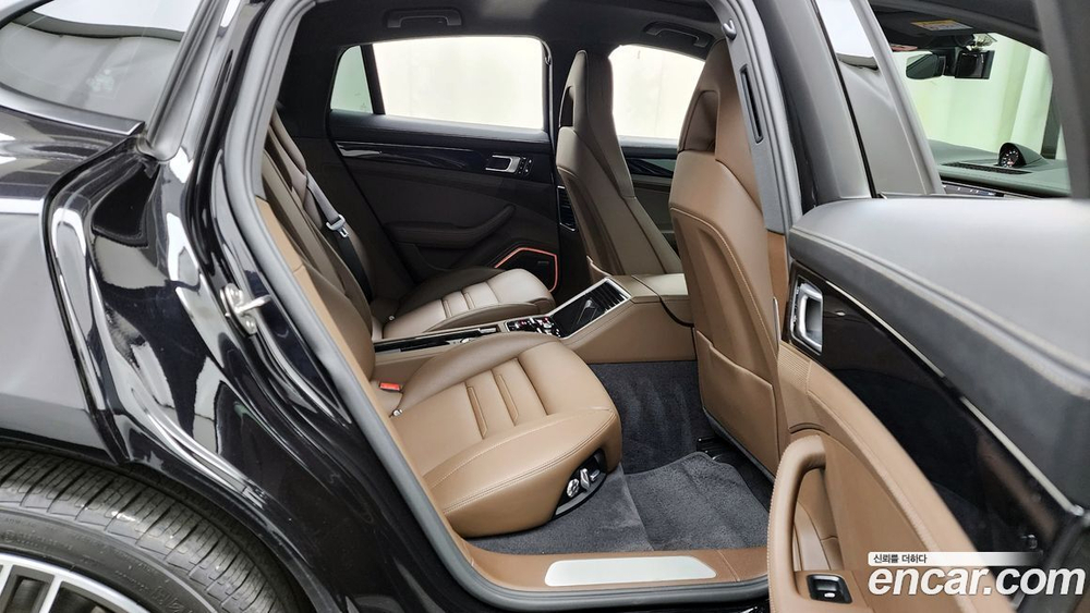 Porsche Panamera (971) 3.0 AWD (03.2020)