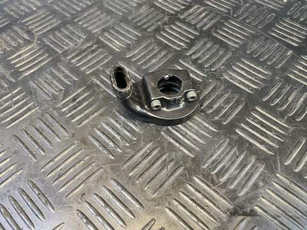 Крепление тросиков газа Yamaha FZ1 Fazer RN17