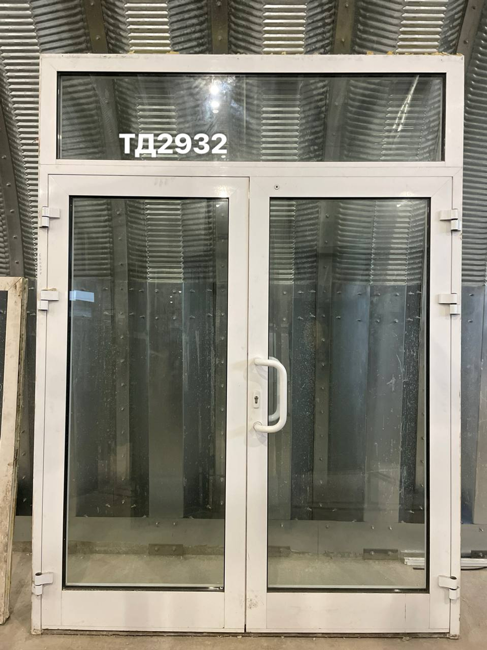 Дверь Алюминиевая Б/У 266(в) х 193(ш) Входная