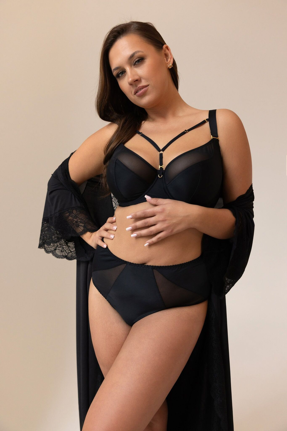 Бюстгальтер plus size с декоративными бретелями (Размер: 100E) (Цвет: черный)