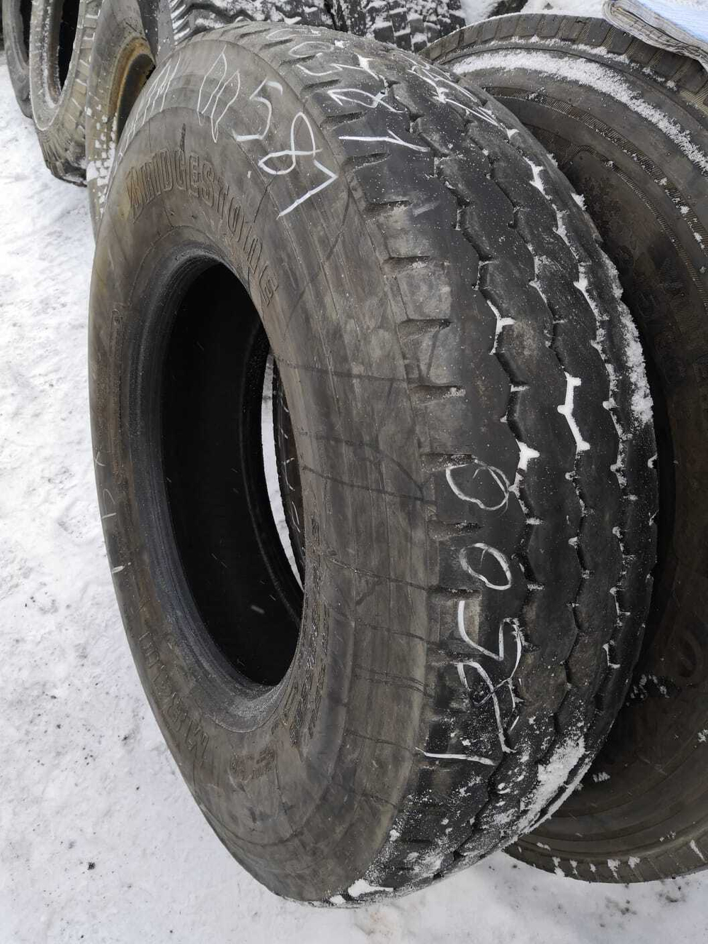 315/80R22.5 Bridgestone M840 шина б/у