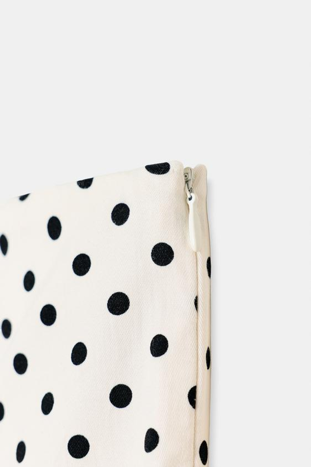 ZARA БРЮКИ КАПРИ В ГОРОШЕК, БЕЛЫЙ/ЧЕРНЫЙ