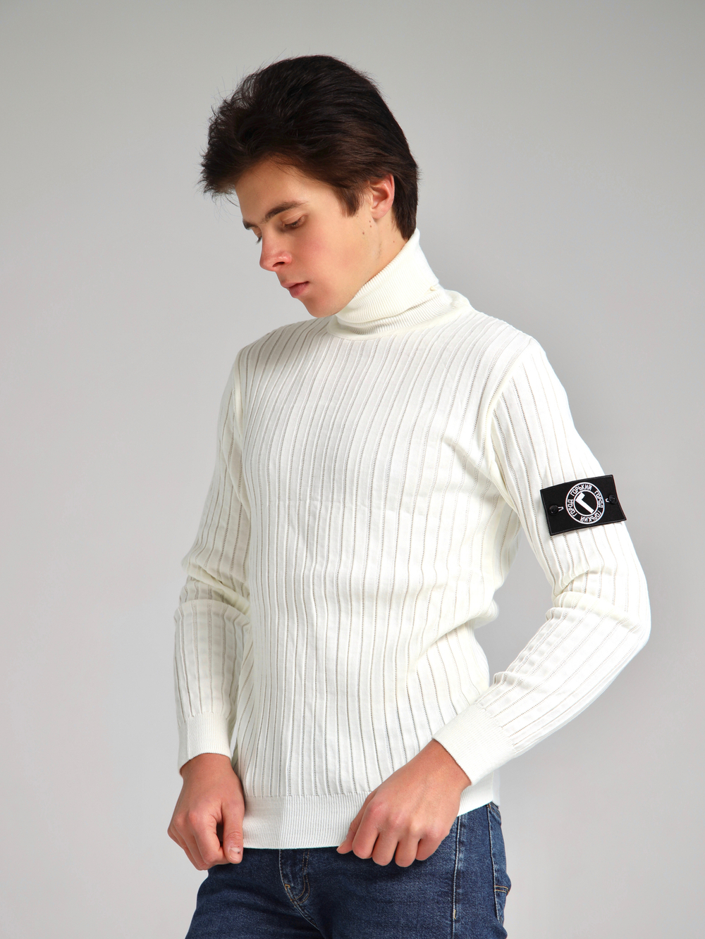 Водолазка с патчем Город Горький белая