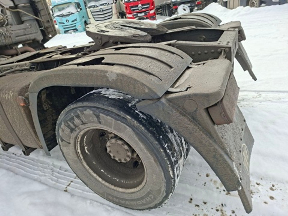 FAW JH6 4x2 Седельный тягач CA4180P25K15E5A80 (Дизельный, 11,6 л, 453 л.с., АТ)